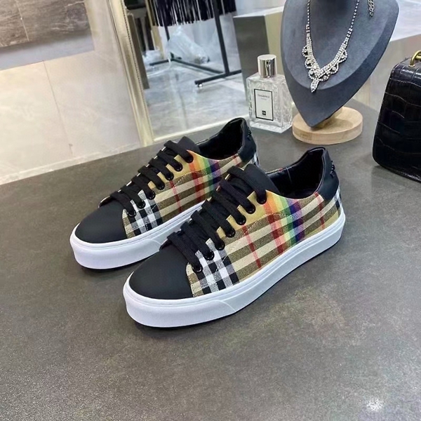 ブランド激安靴着用イメージ